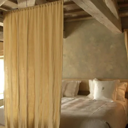 Otel F